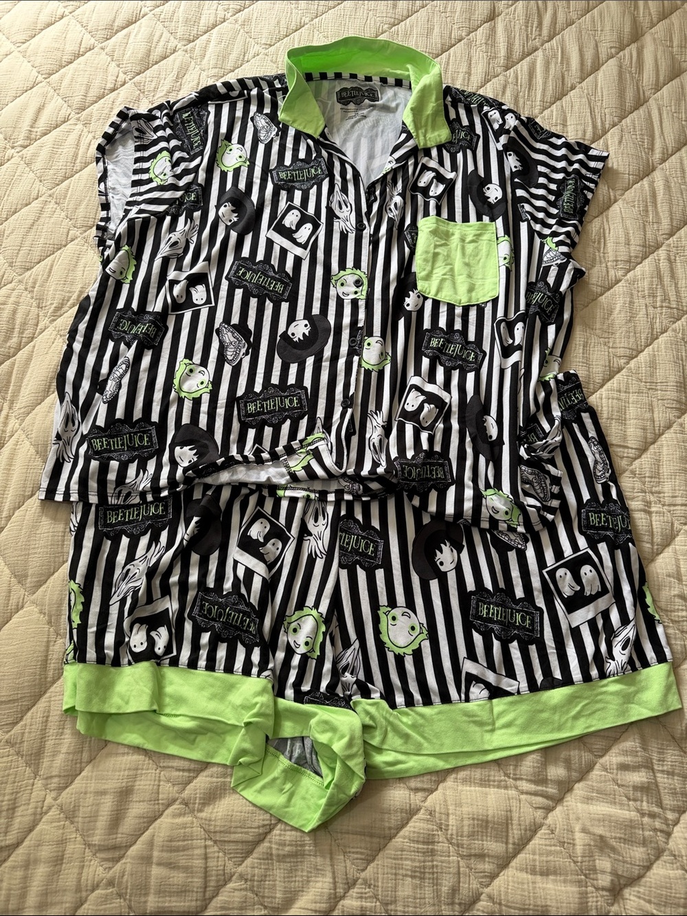 Beetlejuice Women's Short Pajama Set
